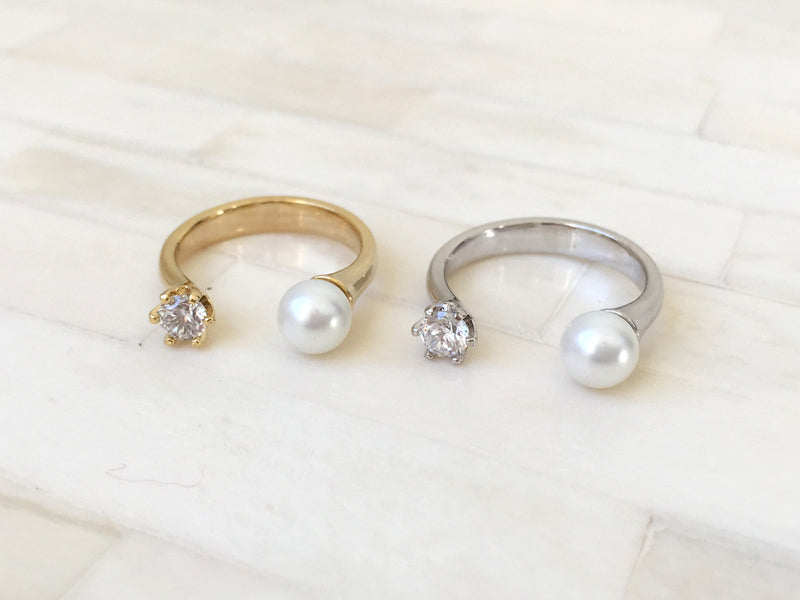 Pearl & Crystal Ring