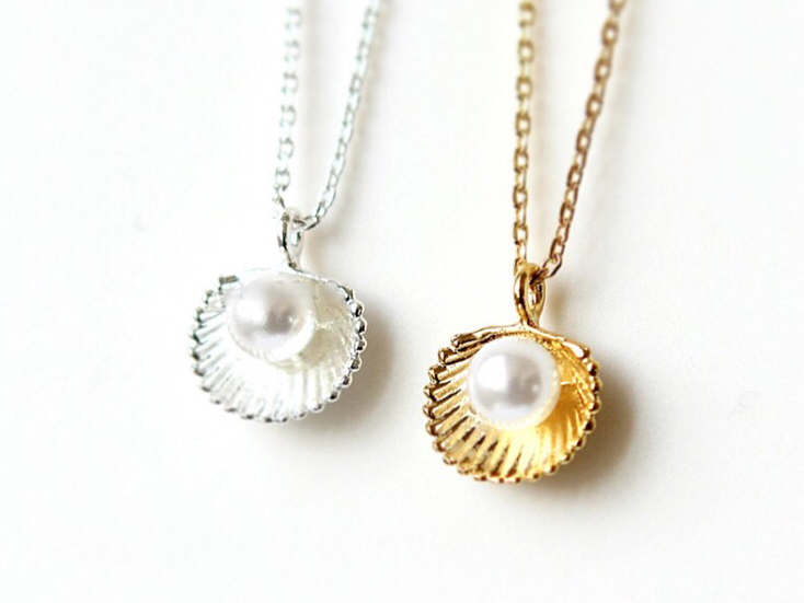Shell necklace 2025 with pearl